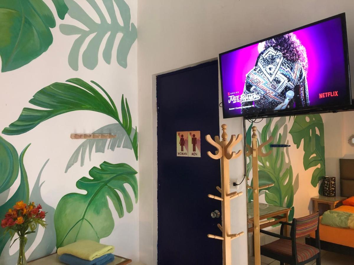 Waikiki Hostel リマ エクステリア 写真