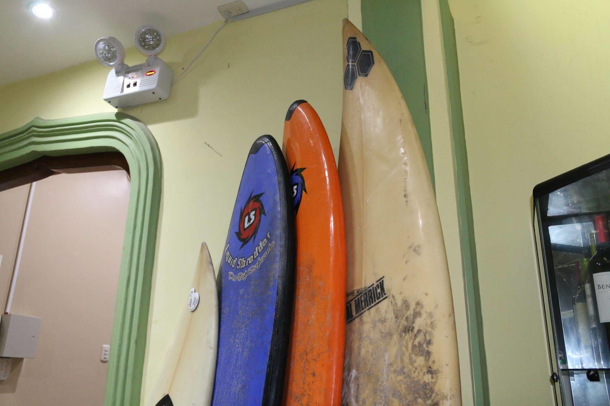Waikiki Hostel リマ エクステリア 写真