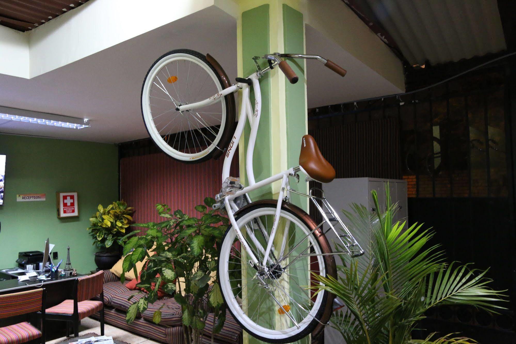 Waikiki Hostel リマ エクステリア 写真
